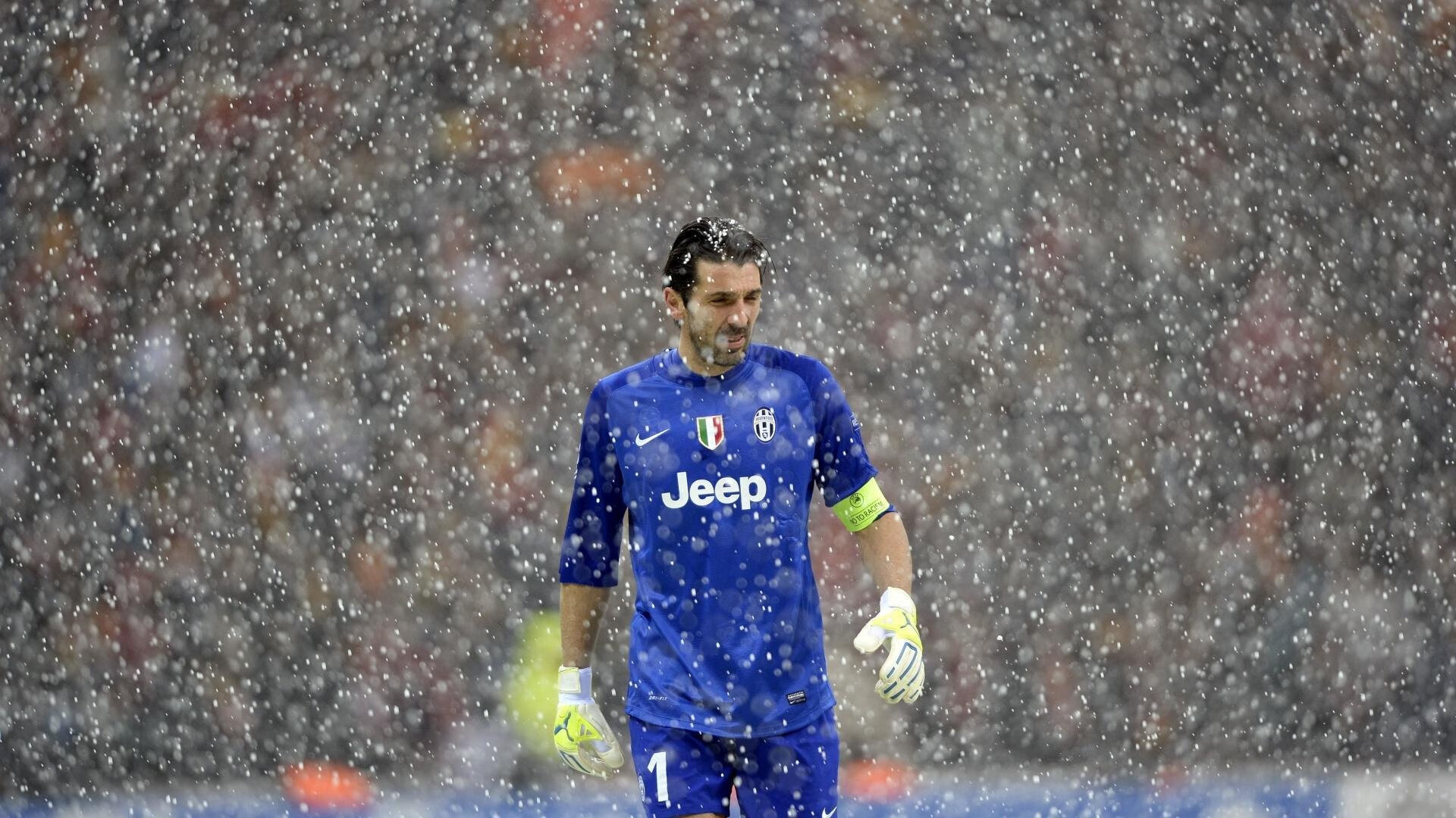 城市夜行徒步50公里挑战 千人通宵走完“城市环线”