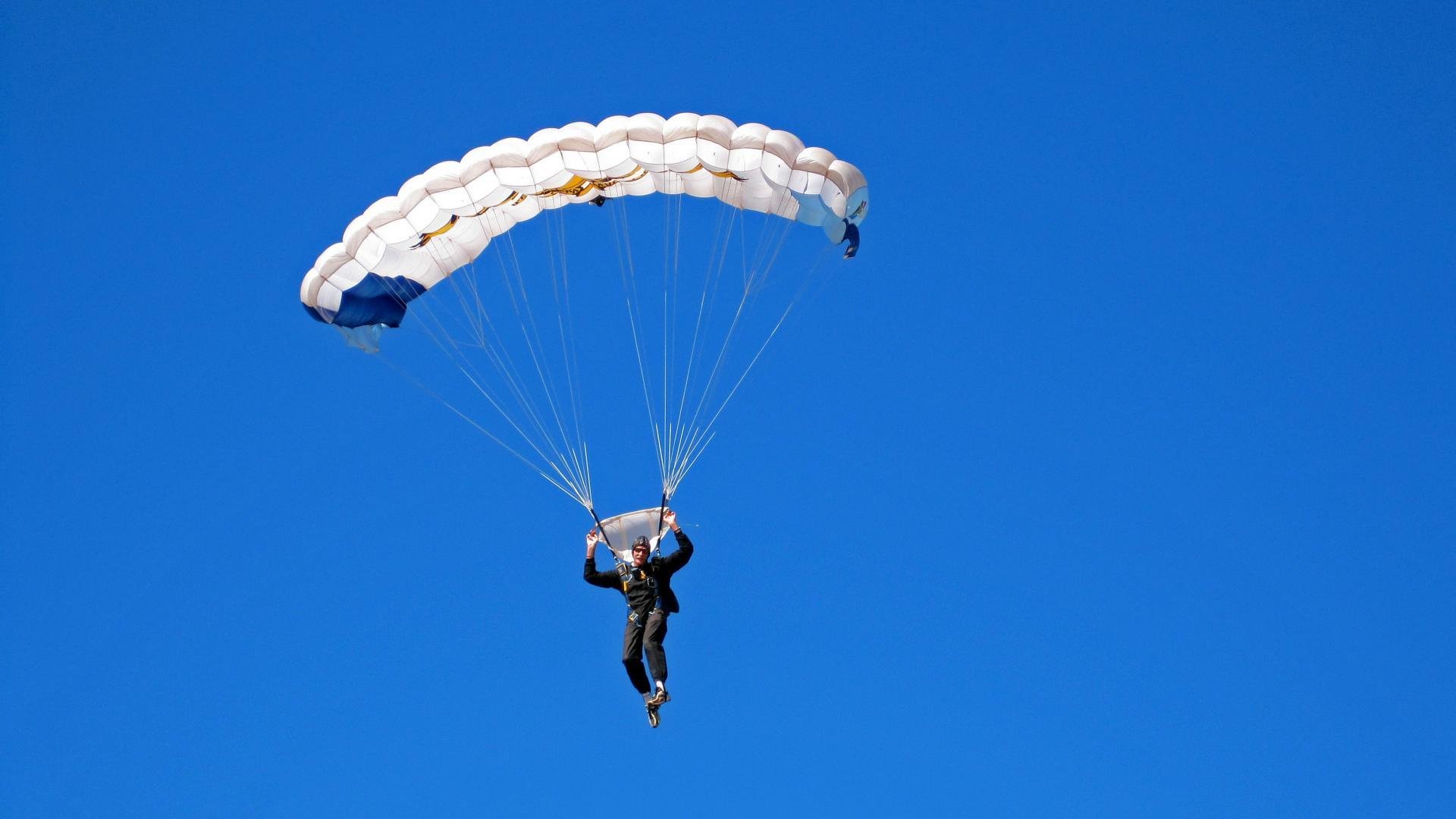 女排世锦赛决赛：塞尔维亚横扫意大利 完成世锦赛两连冠